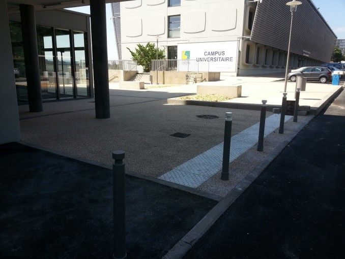 Bornes - Faculté de Médecine Lyon Sud (69)